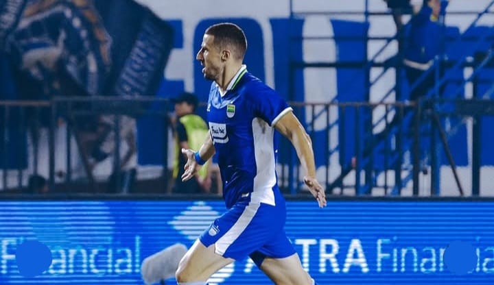 Pemain Persib Bandung merayakan gol dalam laga melawan Tampines Rovers pada Piala Presiden 2026.