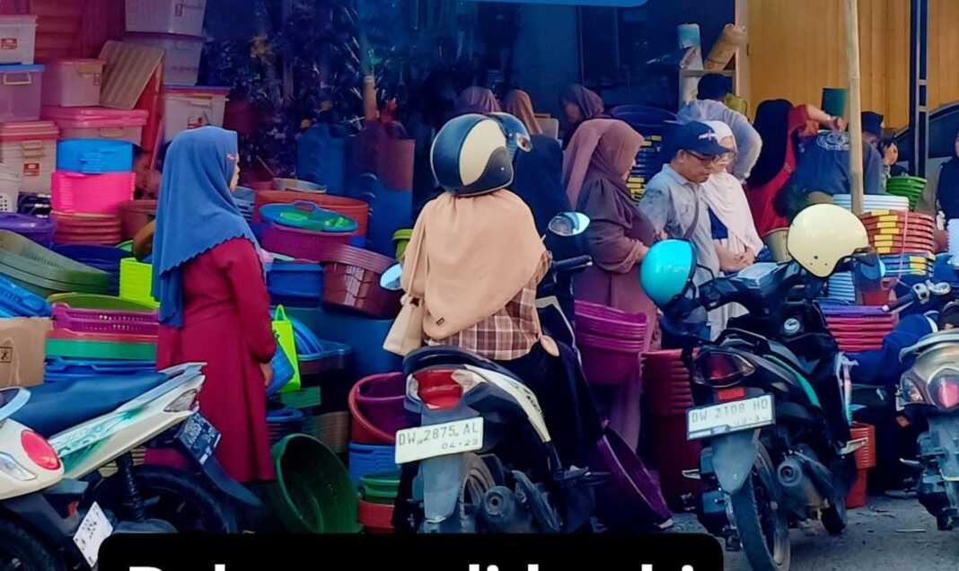 Emak Emak bone borong baskom
