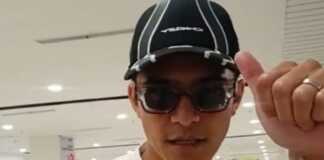 Pemain keturunan, Navarone Foor Pemain keturunan, Navarone Foor disebut telah tiba di Bandara Internasional Sultan Hasanuddin