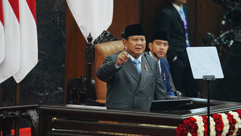 Pengamat UIN Alauddin Makassar menilai reshuffle Kabinet Prabowo berkaitan dengan konsolidasi kekuasaan, penataan koalisi & agenda prioritas.