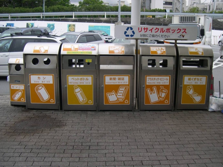 Sistem pembuangan dan pemilahan sampah di Jepang.
