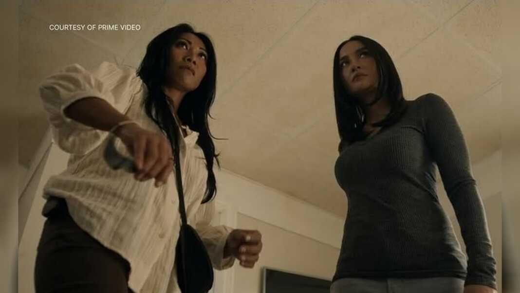 Agnez Mo dan Anggun C. Sasmi dalam cuplikan Reacher Season 4 yang dirilis Prime Video.