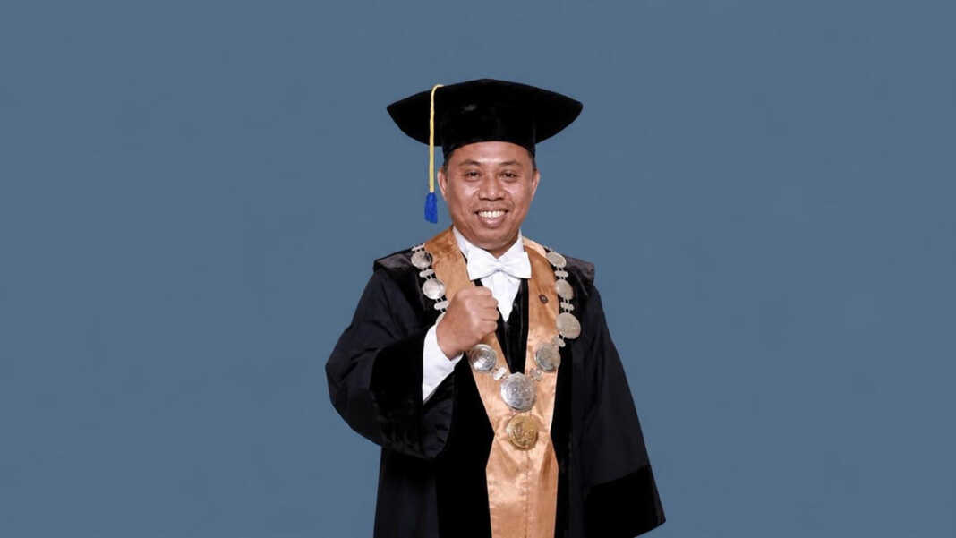 Prof Akhmad Sodiq, Rektor Universitas Jenderal Soedirman atau Unsoed, dalam foto resmi.