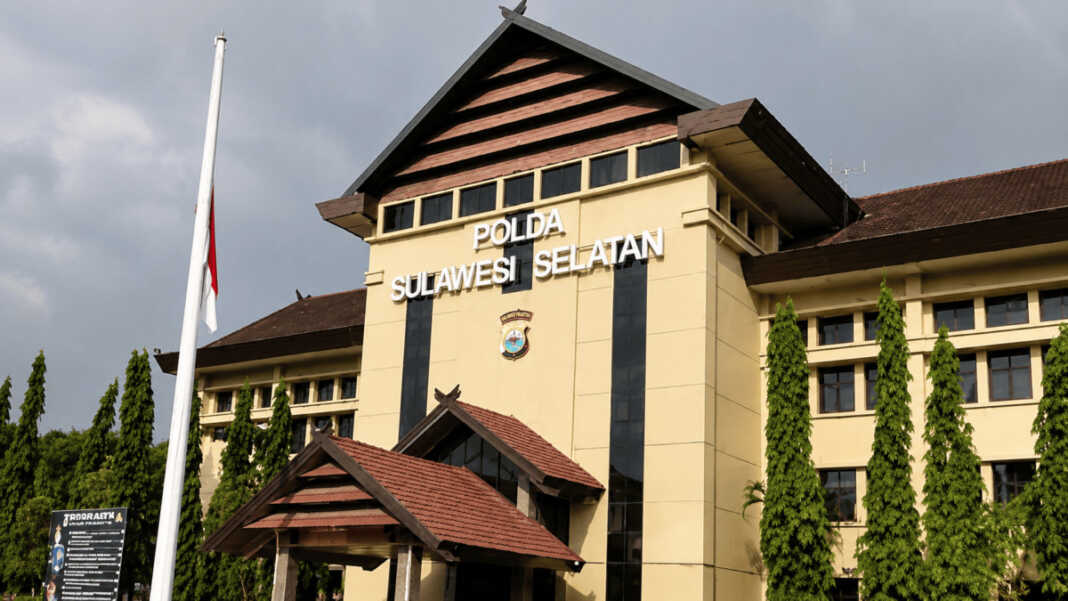 Polda Sulawesi Selatan menindaklanjuti informasi mengenai dugaan keterlibatan anggota polisi dalam aktivitas penipuan daring atau yang dikenal dengan istilah passobis.