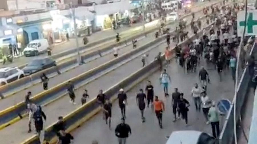 Lonjakan sekitar 60.000 imigran Maroko ke Spanyol. Foto: REUTERS.