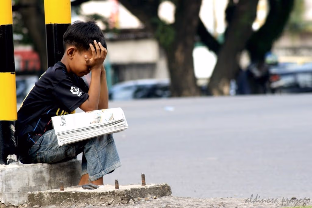 Dinsos Makassar mengungkap hampir 100 persen anak jalanan yang dijangkau berkaitan dengan intervensi keluarga (Dok. Ilustrasi anak jalanan)