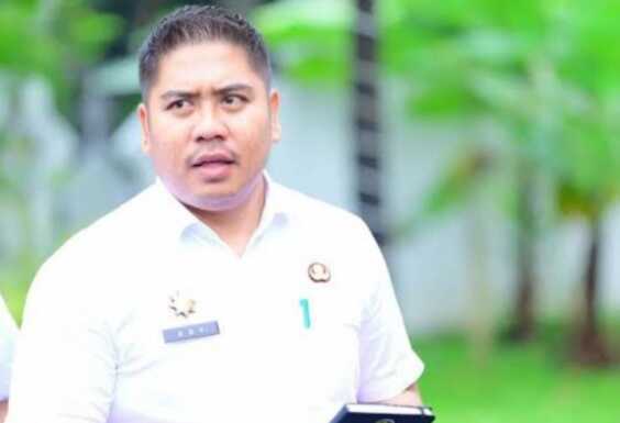 Edy Saputra Syam dikabarkan menggantikan Andi Tenriawaru sebagai Pj Sekda Bone