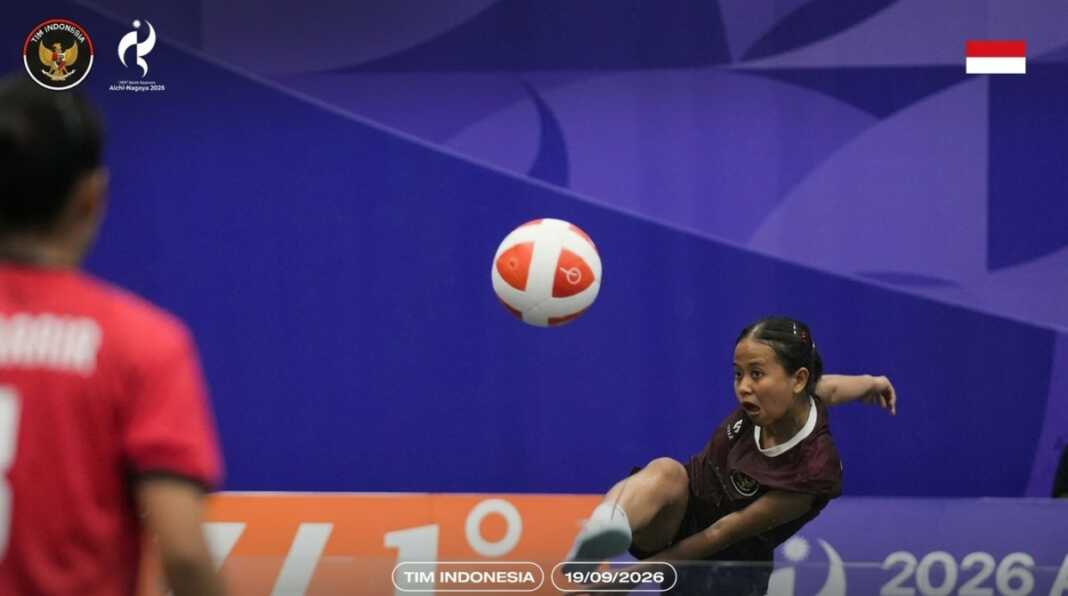Sumaya mengalahkan Quimcy Joaquim Dsouza 2-1 pada semifinal tunggal putri teqball Asian Games Aichi-Nagoya 2026 di Nagoya City Higashi Sports Center, Jepang, Sabtu (19/9/2026)
