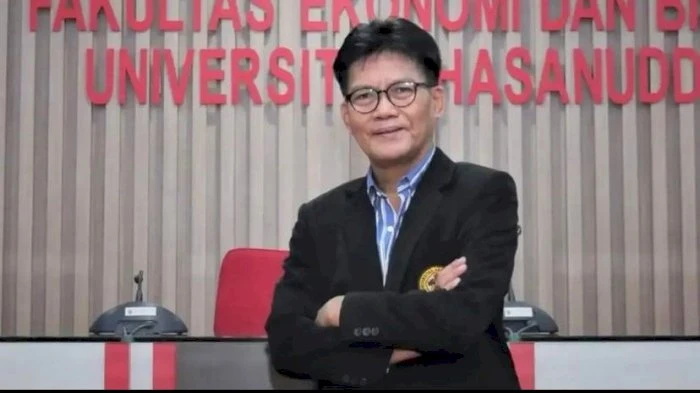 Guru Besar dalam bidang Ekonomi Moneter Internasional FEB Unhas menilai kemampuan membayar harus menjadi pertimbangan utama pemerintah daerah sebelum mengambil utang melalui obligasi