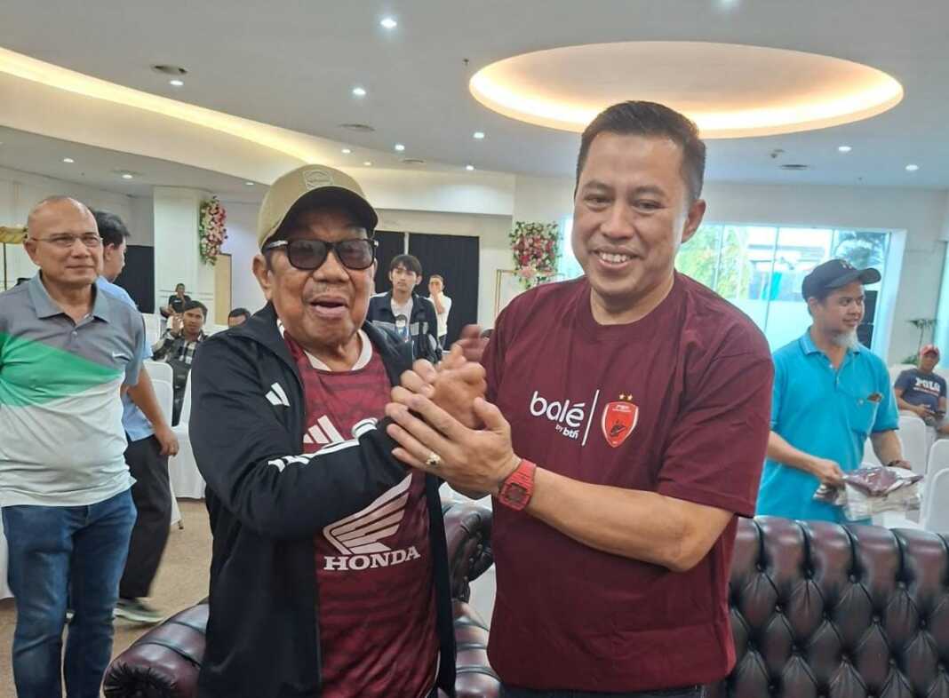 Aksa Mahmud dan Haji Badris Salam