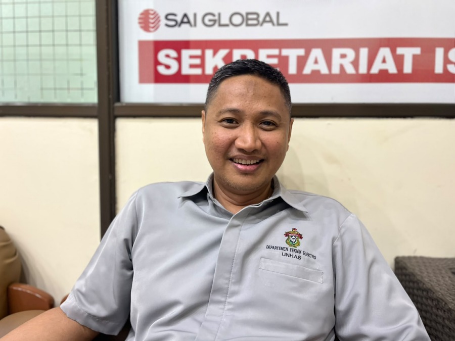 Guru Besar Ilmu Operasi Sistem Tenaga dan Pasar Ketenagalistrikan Universitas Hasanuddin, Prof. Ir. Muh. Bachtiar Nappu, ST, MT, M.Phil, Ph.D