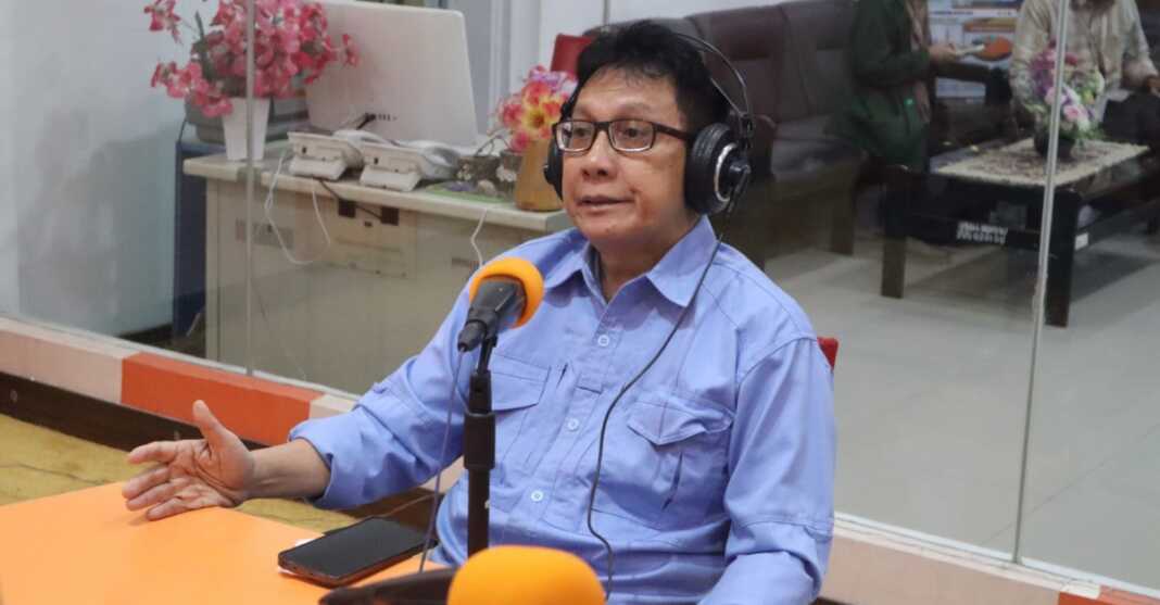 Ketua PWI Sulsel Suwardi Thahir memaparkan strategi memperkuat kompetensi wartawan melalui pelatihan, etika, regenerasi, dan perlindungan hukum.