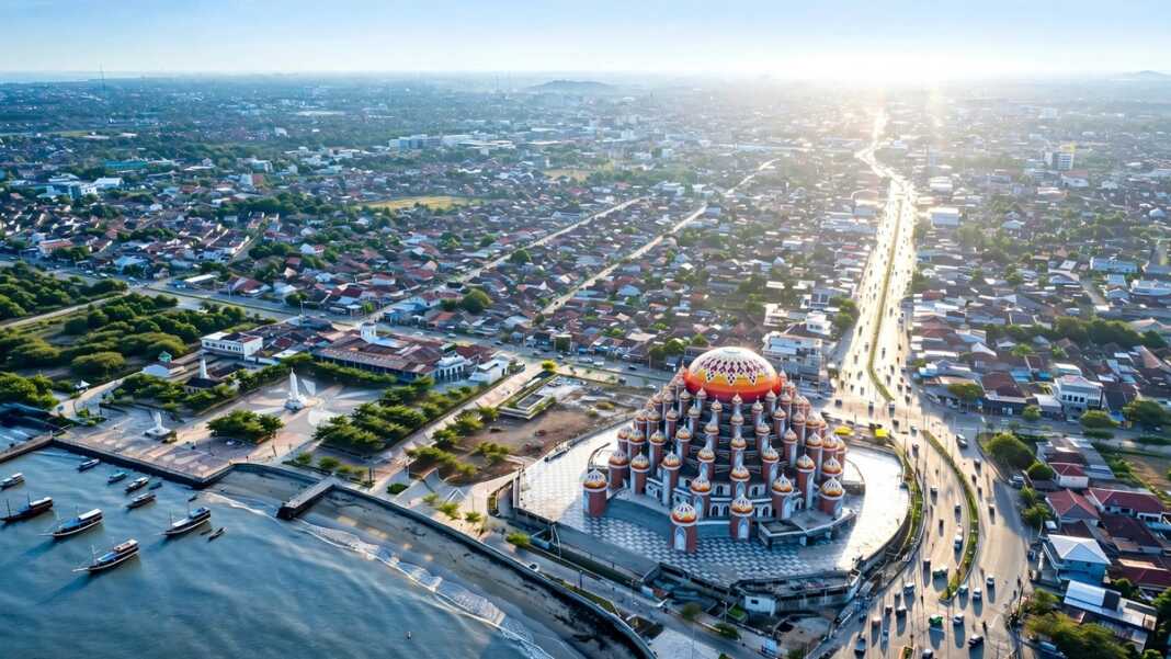 Cuaca Makassar hari ini Minggu 20 September 2026 cerah di seluruh kecamatan dengan suhu 33 derajat di Biringkanaya dan Manggala