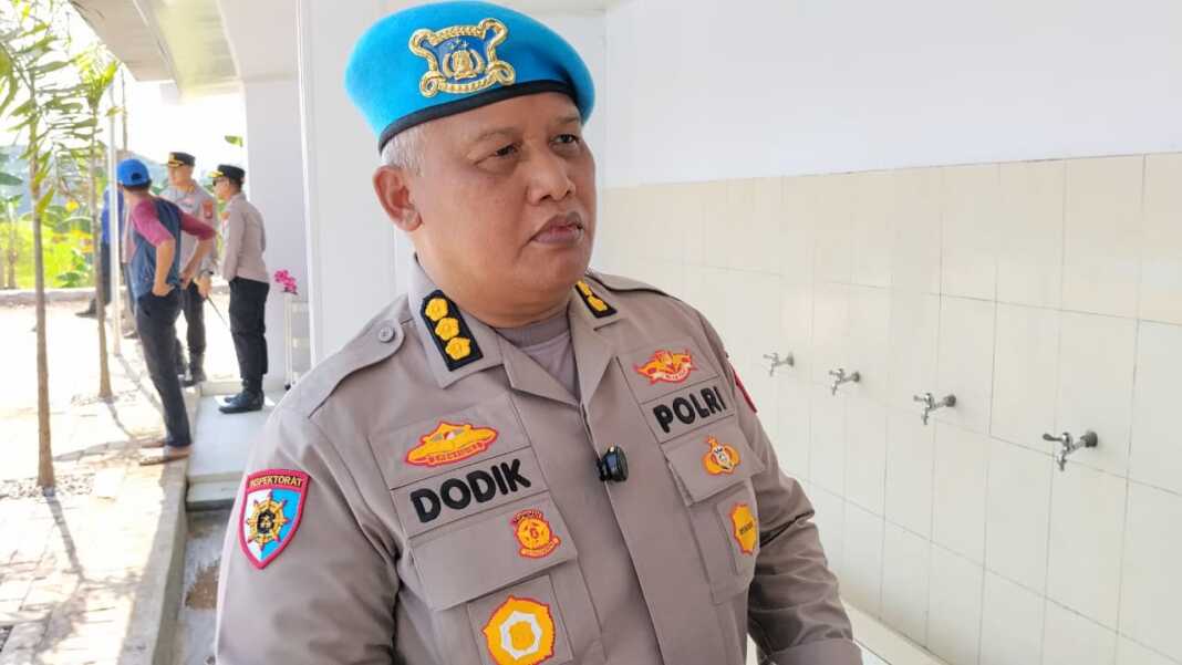 Plt Kabid Propam Polda Sulsel Kombes Dodik Susianto