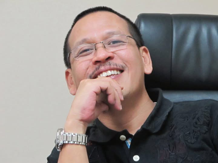 Muhammad Surya, penulis.