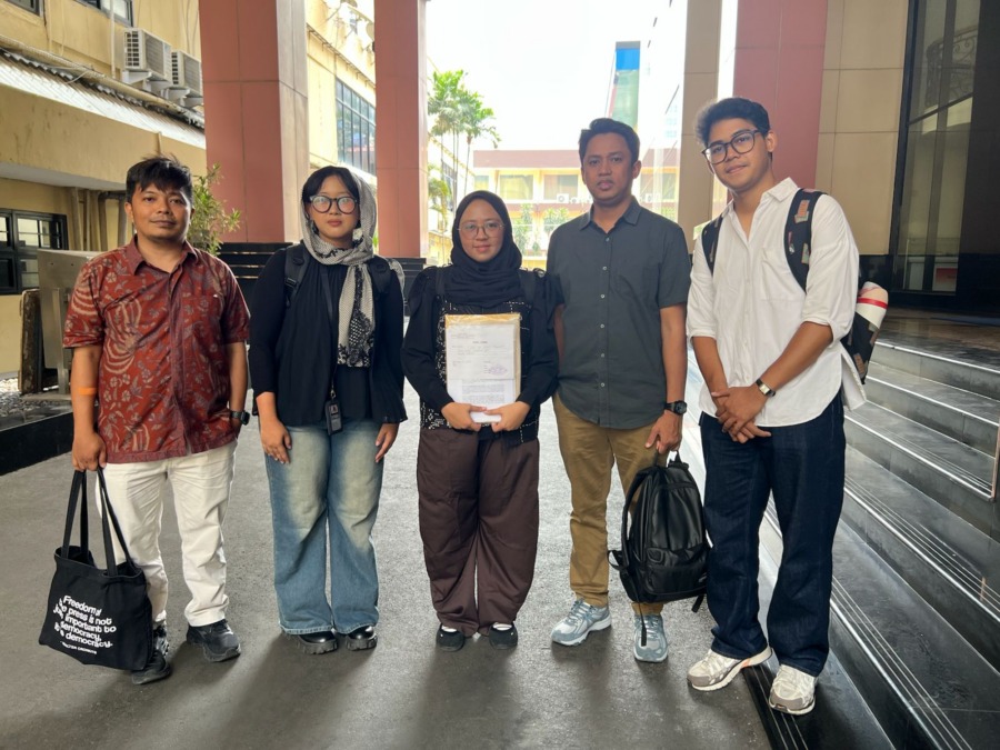 perwakilan anggota Komite Keselamatan Jurnalis (KKJ) ke Mabes Polri pada Rabu, 16 September 2026. Delapan organisasi tersebut yakni Aliansi Jurnalis Independen (AJI), Amnesty International Indonesia, Committee to Protect Journalists, Konsorsium Jurnalisme Aman, LBH Pers, LBH Pers Padang, Serikat Pekerja Media, Industri Kreatif untuk Demokrasi (SINDIKASI) dan Southeast Asia Freedom of Expression Network (SAFEnet).