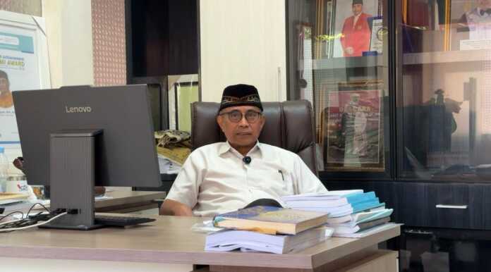 Guru Besar Bidang Ilmu Pendidikan Gizi Fakultas Kesehatan Masyarakat, Prof. Dr. Aminuddin Syam, SKM., M.Kes., M.Med.Ed.