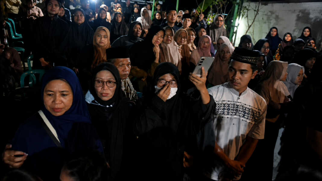 Suasana rumah duka Mozza Axillia Gunarsa