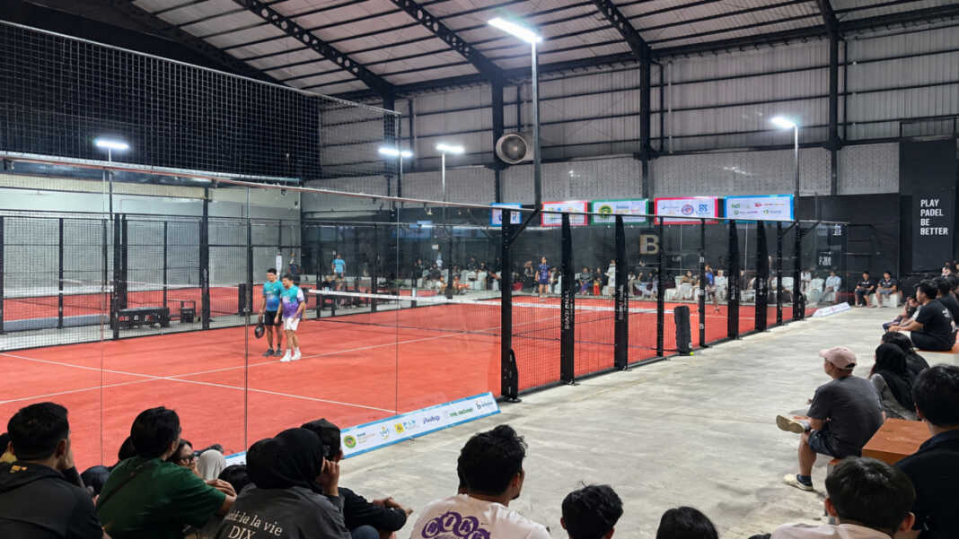 Empat tim lolos Final Week SulawesiPos Pentas Padel 2026 setelah klasemen akhir kompetisi di Beach Padel Club Makassar, Makassar pada Jumat (18/9/2026)