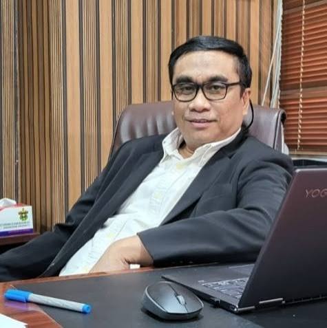 Dekan FEB Unhas Prof Dr Mursalim Nohong SE, M.Si