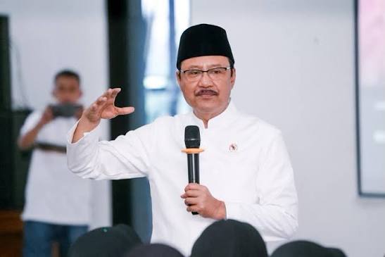PBNU siapkan somasi ke tiga orang terkait tuduhan aliran dana Rp480 M ke Muktamar ke-35 NU. Hal itu disampaikan Gus Ipul di Makassar.