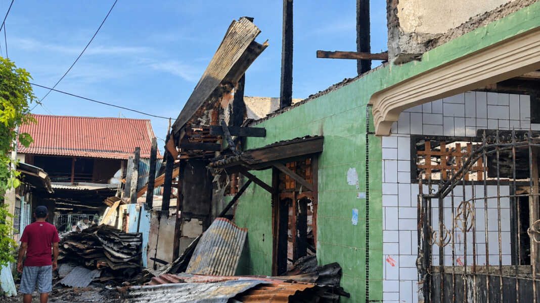 Empat rumah semi permanendi Jalan Pampang 5, Lorong 1, Kelurahan Pampang, Kecamatan Panakkukang, Makassar, Sabtu (17/10/2026) sekitar pukul 01.00 Wita