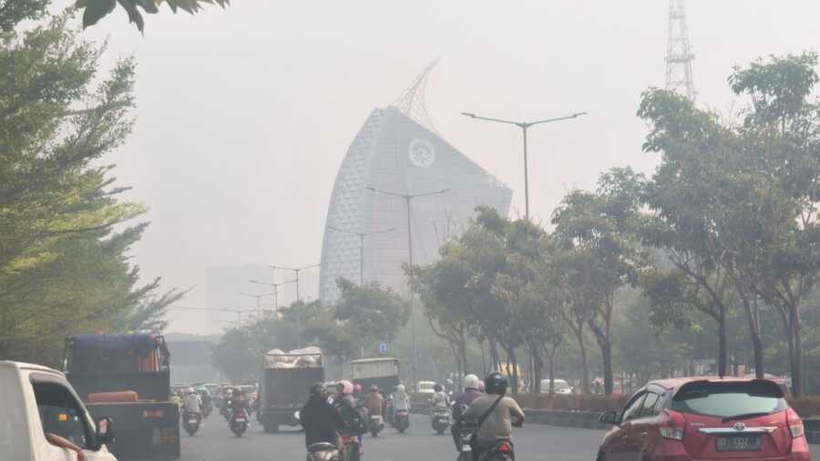Kualitas udara Maros masuk kategori tidak sehat dengan konsentrasi PM2.5 mencapai 79,3 µg/m³.