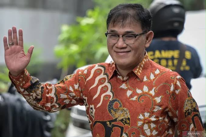 Budiman Sudjatmiko mengapresiasi swasembada beras yang dicapai dalam setahun dan menekankan pentingnya menjaga produksi, cadangan pangan, serta kesejahteraan petani