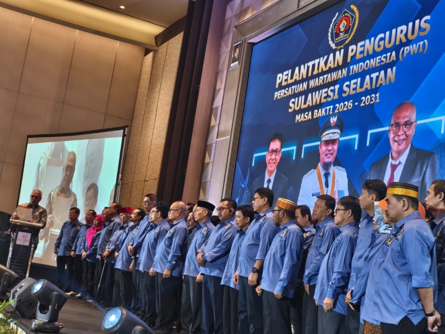 Pengurus PWI Sulsel 2026–2031 resmi dilantik di Makassar. Ketua PWI Sulsel, Ketum PWI Pusat, dan Gubernur Sulsel tekankan adaptasi digital serta integritas pers.