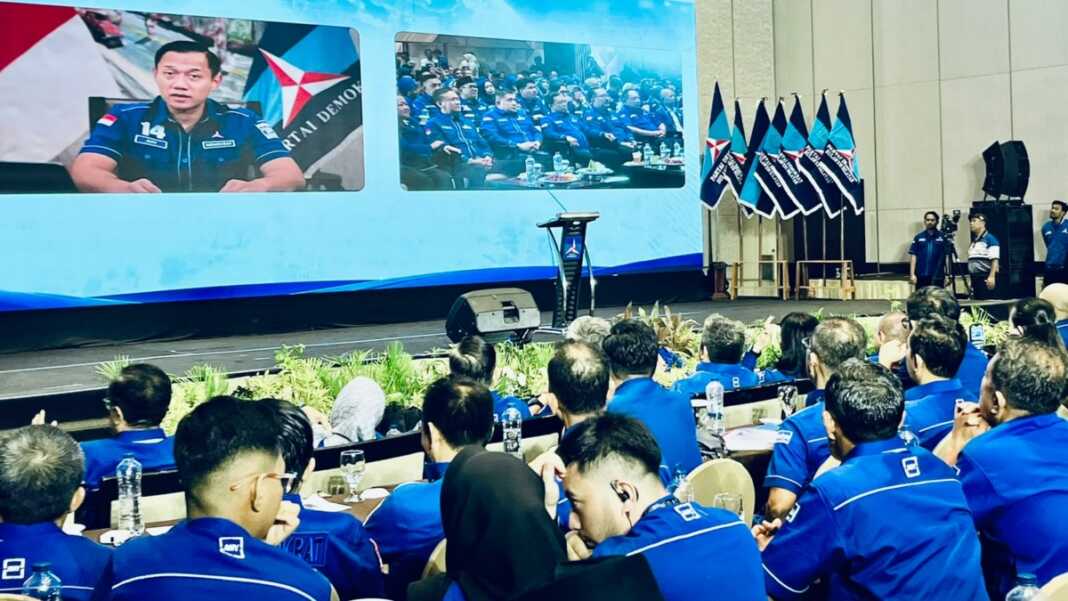 AHY menyampaikan ucapan terima kasih dan apresiasi tinggi kepada Ni'matullah atas kepemimpinan dan kesetiaannya selama dua periode memimpin DPD Demokrat Sulsel.