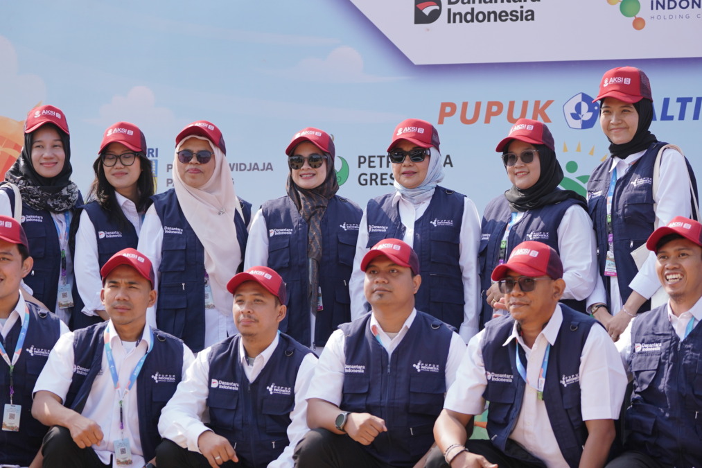 Karyawan Petrokimia Gresik mengikuti program AKSI 2026 untuk pemberdayaan masyarakat di Bulutana, Kabupaten Gowa.
