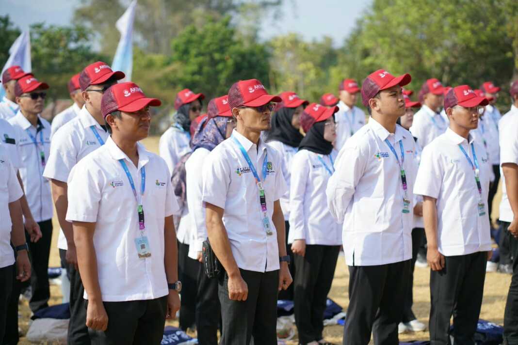 Karyawan Petrokimia Gresik mengikuti program AKSI 2026 untuk pemberdayaan masyarakat di Bulutana, Kabupaten Gowa.