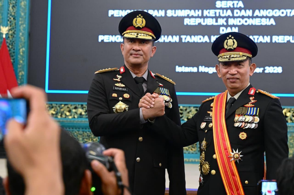 Kapolri Jenderal Suyudi Ario Seto menggantikan kapolri sebelumnya, Jenderal Listio Sigit Prabowo