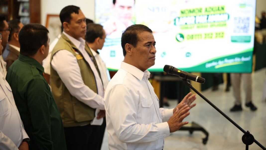 Menteri Pertanian sekaligus Kepala Badan Pangan Nasional (Bapanas) Andi Amran Sulaiman mengecam dugaan penyelewengan beras Stabilisasi Pasokan dan Harga Pangan (SPHP) yang kemasannya dibongkar, dioplos, dan dialihkan menjadi beras premium di Jakarta. Hal itu dikatakan Mentan Amran dalam konferensi pers di Jakarta, Kamis (29/10/2026).