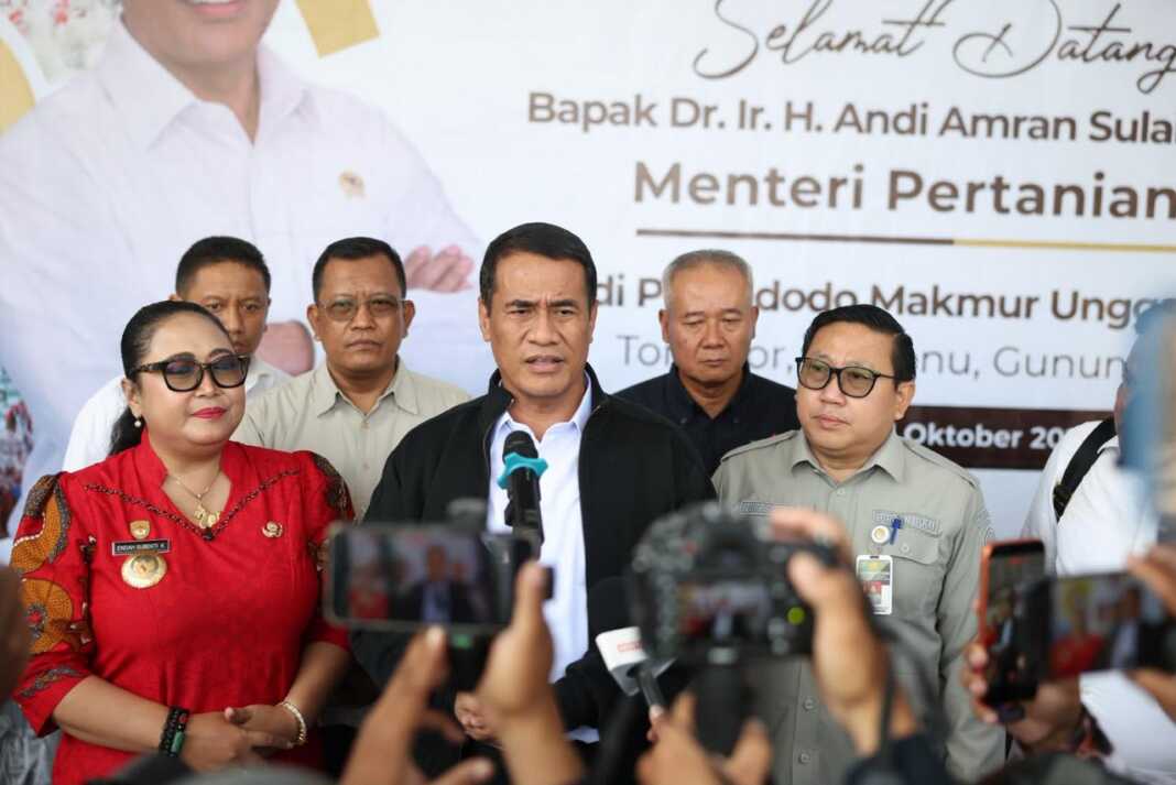 Mentan Amran meminta Kapolri menuntaskan dugaan mafia pangan. Kerugian konsumen akibat dugaan penyimpangan beras fortifikasi