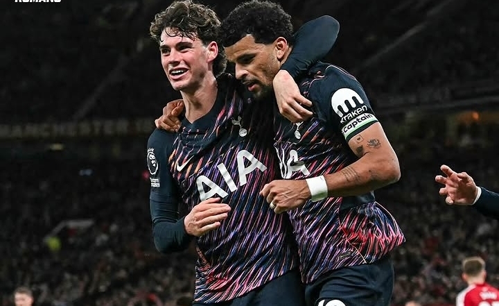 Man Utd vs Spurs dengan skor 1-1 di Old Trafford, Minggu dinihari (11/10/2026)