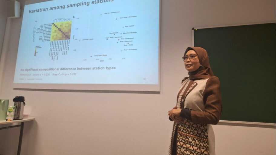 Wakil Dekan Pascasarjana Unhas Nadiarti memaparkan riset keanekaragaman ikan Danau Matano menggunakan metode eDNA dalam forum akademik di Belgia.