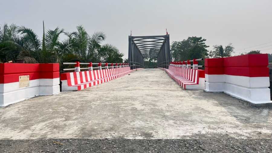 Pemprov Sulsel meminta Jembatan Salujambu yang rampung 100 persen segera dibuka untuk masyarakat tanpa menunggu seremoni peresmian.
