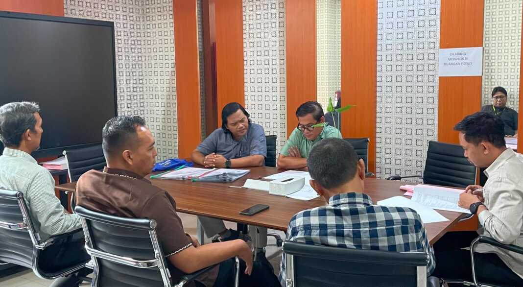 Penyidik Kejati Sulsel menetapkan Dirut kontraktor tambang nikel AMM jadi tersangka dugaan penggelapan pajak Rp1,18 miliar setelah ditangkap usai masuk DPO sejak 2025