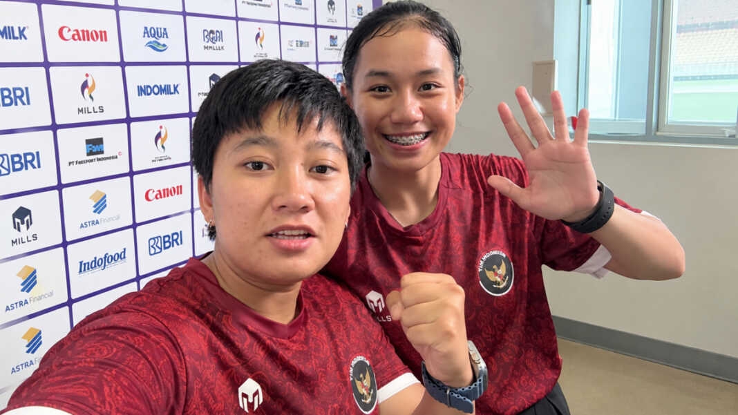 Fadona Kusumawati dan Fitriani Sabatini di semifinal padel Asian Games 2026