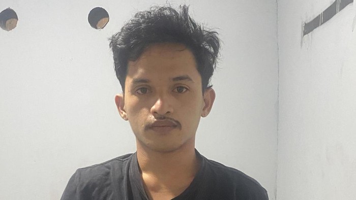 Jukir yang menikam ojol di dekat Mal Ratu Indah Makassar ditangkap setelah kabur ke Polewali Mandar, Sulbar, selama 11 hari.